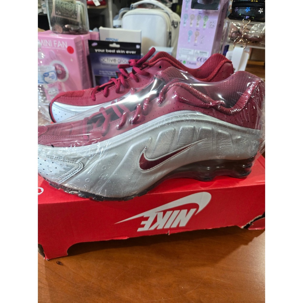 Nike Shox R4 Metallic Silver Team Crimson Sneakers HQ1988-009 Mens 9.5